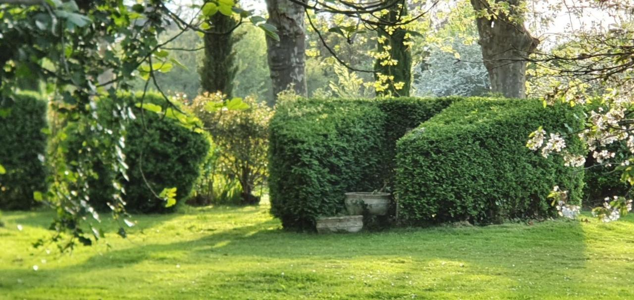 B&B Le Domaine Des Marcoujans Saint-Elix-le-Chateau Exterior foto